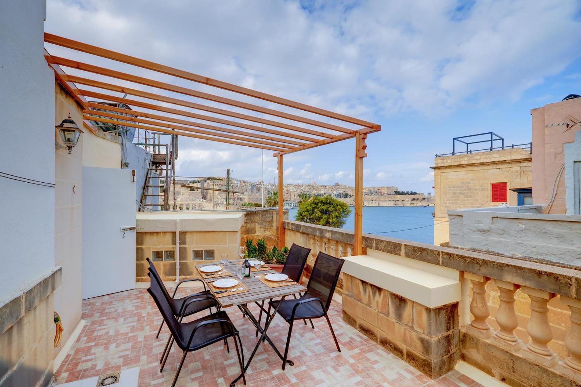 Traditional Maltese Townhouse, Roof Terrace And Views Senglea Eksteriør bilde