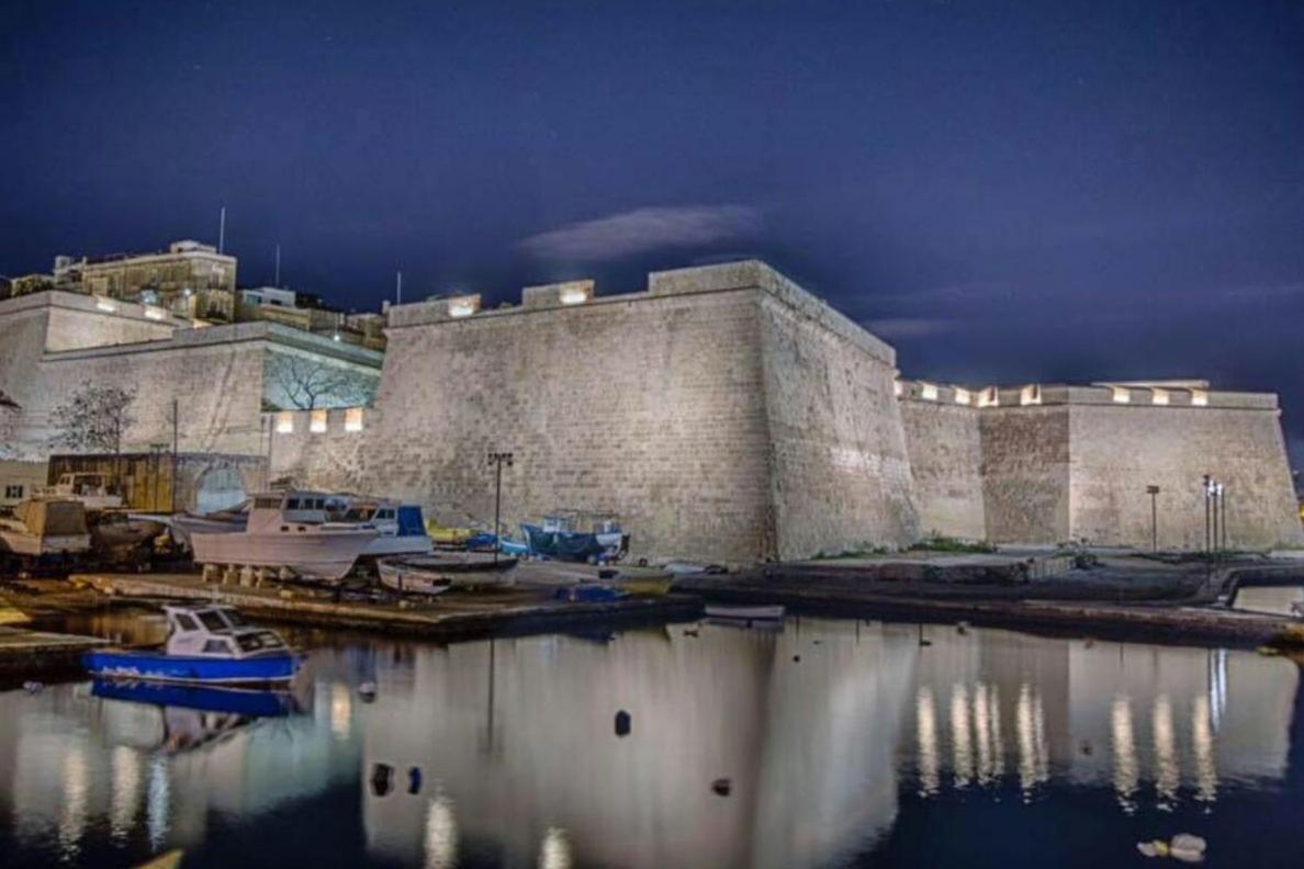 Traditional Maltese Townhouse, Roof Terrace And Views Senglea Eksteriør bilde