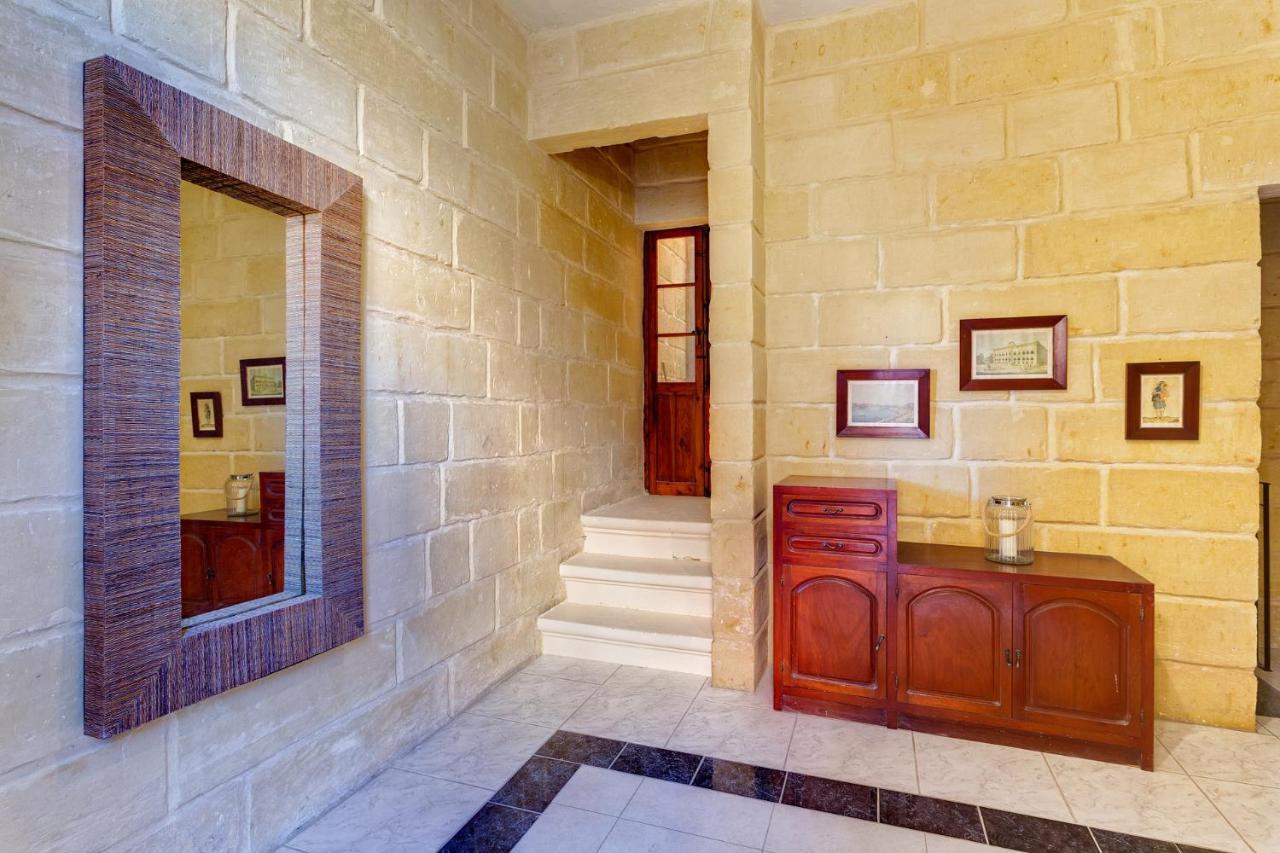 Traditional Maltese Townhouse, Roof Terrace And Views Senglea Eksteriør bilde